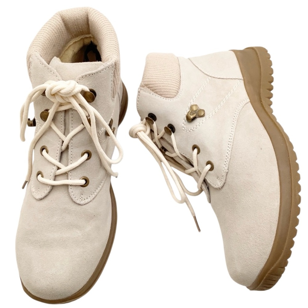 {Wanderlust} Boston Suede Lace up Ankle Booties - Picture 2 of 7